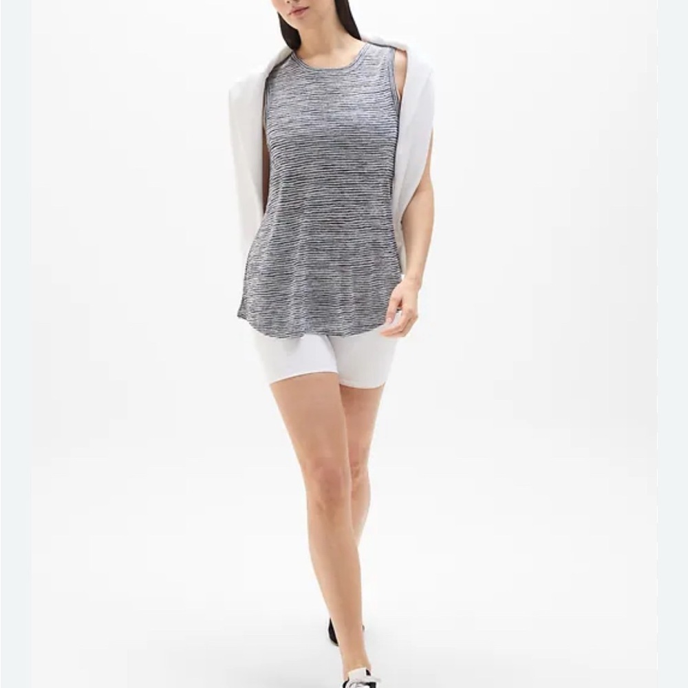 Athleta Women’s Gray Space-Dye Sleeveless “Breezy” Tank Top